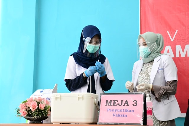 Gubernur Sulsel Targetkan Seluruh Tenaga Kesehatan Selesai Divaksin Bulan Maret 2021